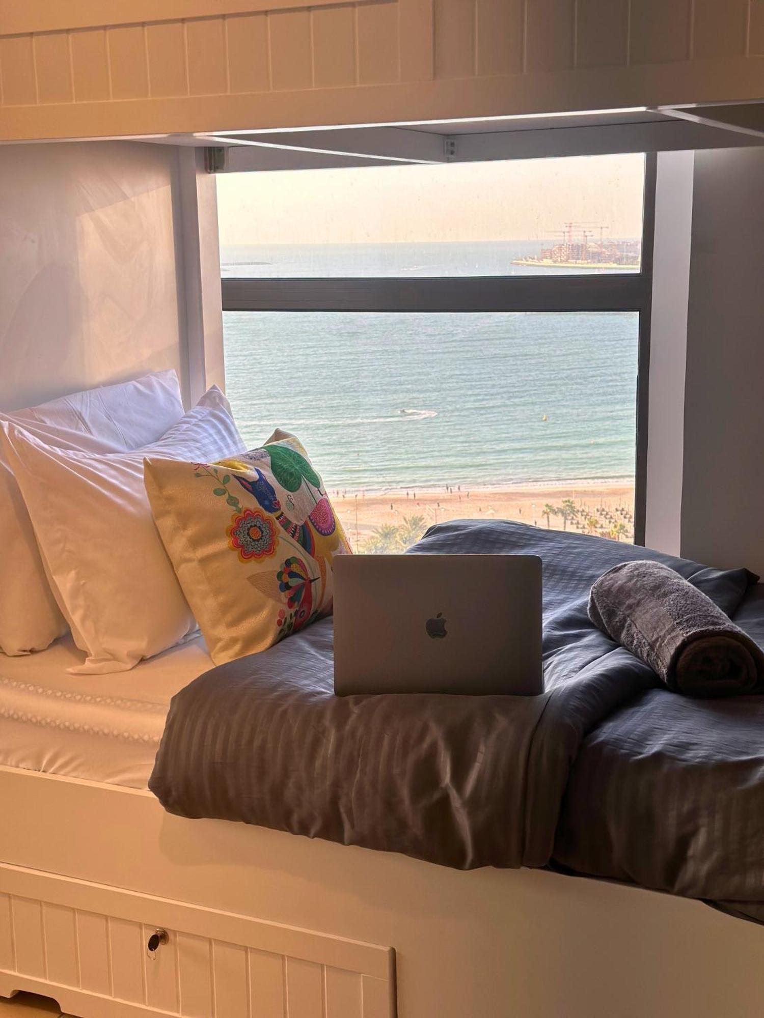 Arabian Nights Beach Hostel Dubai Exterior photo